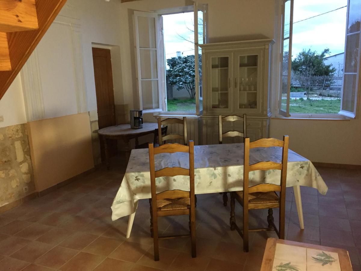 Superbe Gite A La Campagne Dans Le Bordelais Saint-Vivien-de-Blaye Bagian luar foto